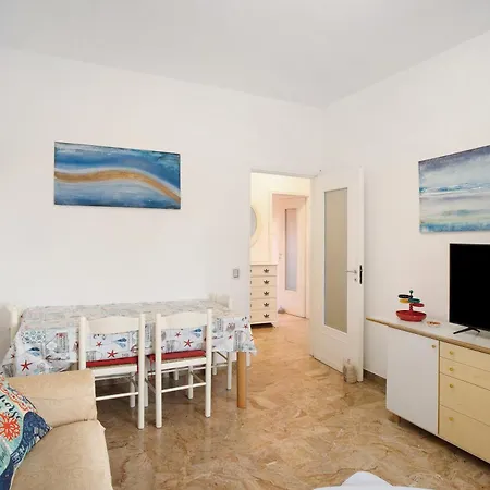 Mary 43 6 Apartman